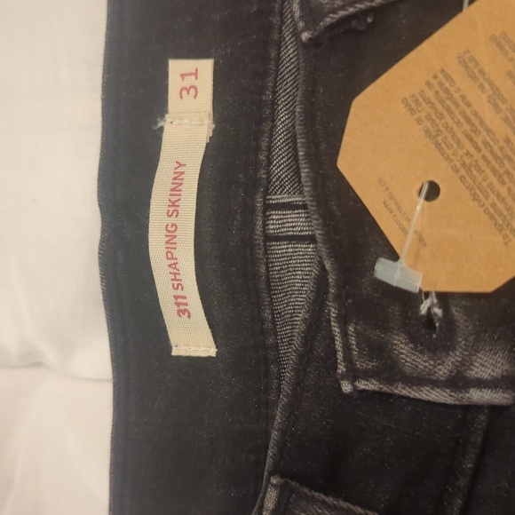 Women's Levi's 311 Shaping Skinny jeans - Picture 4 of 5